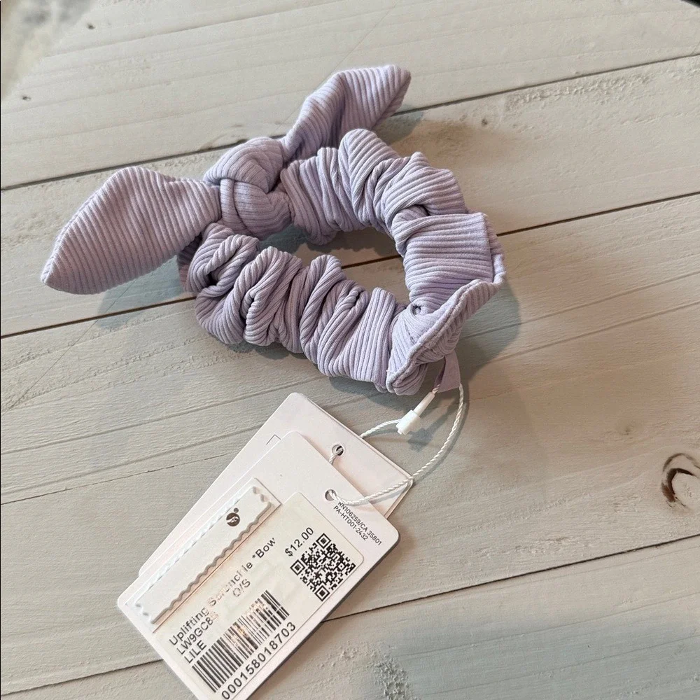 Lululemon Uplifting Scrunchie Bow Lilac Esther Purple NWT